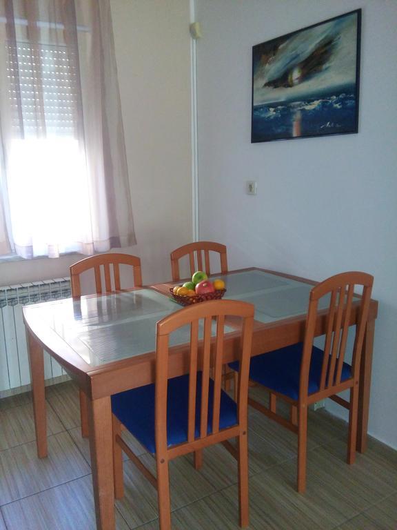 מוסטר Elite Guest House חדר תמונה