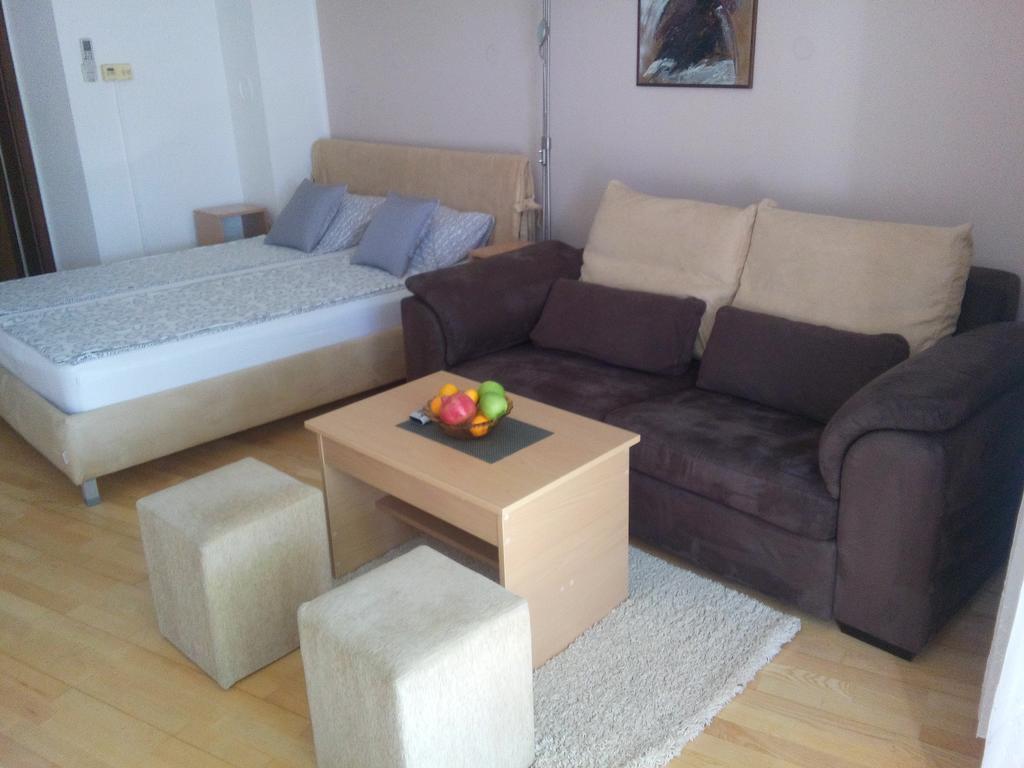 מוסטר Elite Guest House חדר תמונה