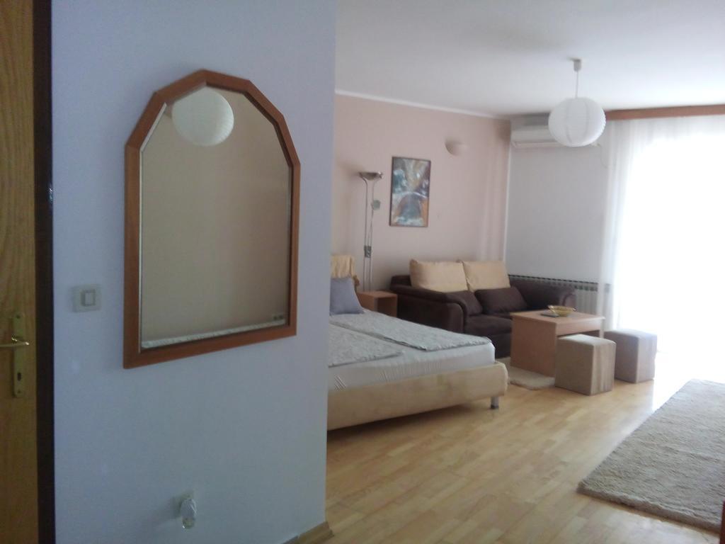 מוסטר Elite Guest House חדר תמונה