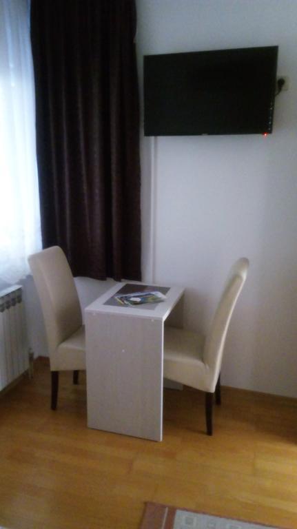 מוסטר Elite Guest House מראה חיצוני תמונה