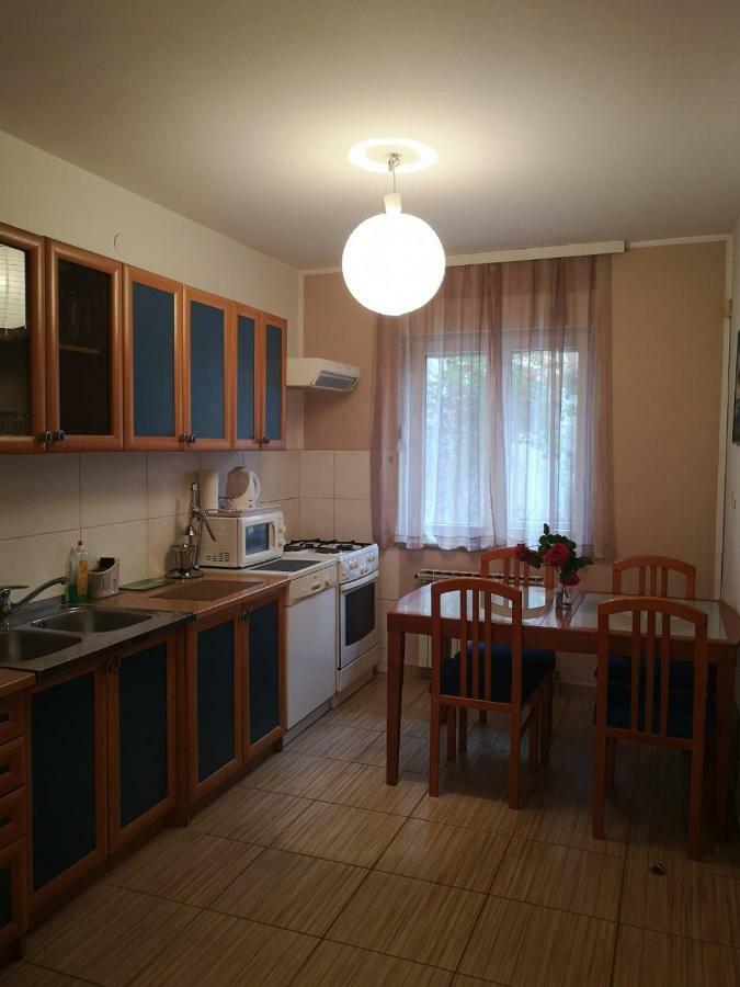 מוסטר Elite Guest House מראה חיצוני תמונה