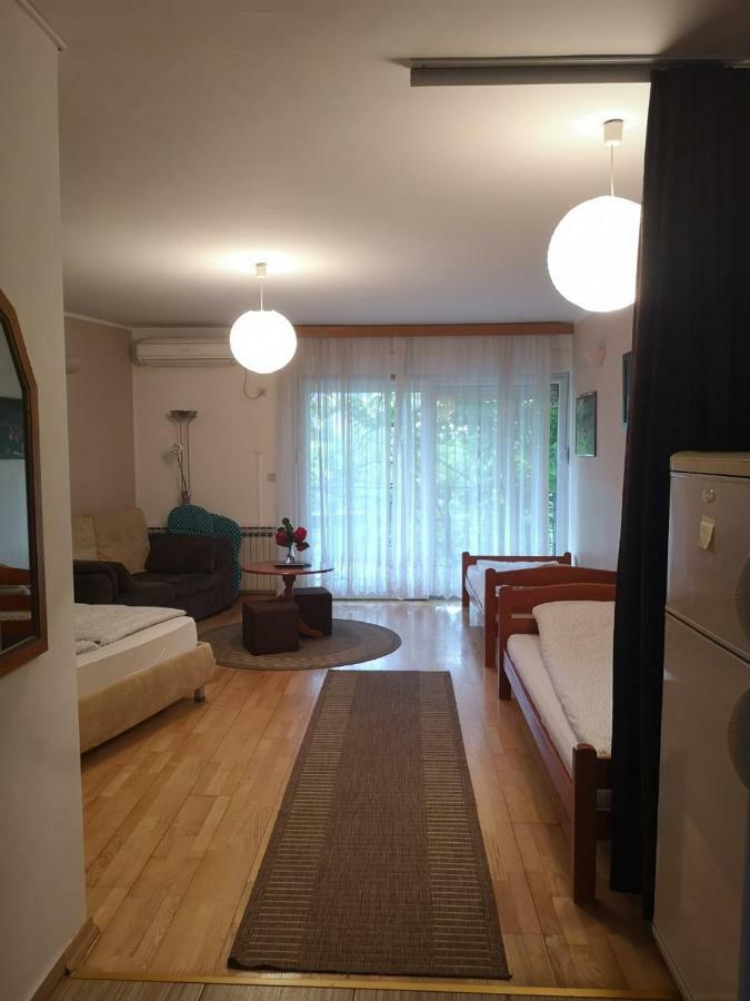 מוסטר Elite Guest House מראה חיצוני תמונה